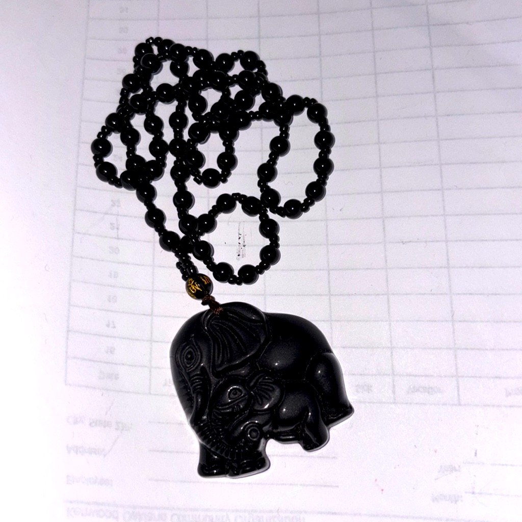 Mama Elephant With Baby Onyx And Carved Pendant 24-In Onyx Bead Necklace
